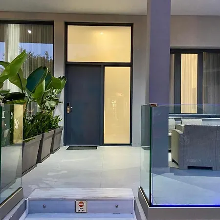 Hotel Alex 2*