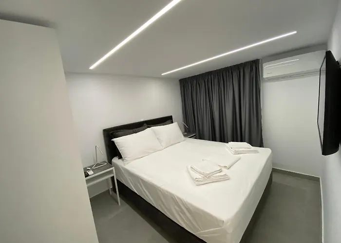 Alex Hotel